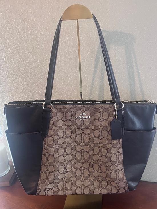 Coach Handbags - Authentic Coach Ava Tote. Signature Jacquard/dark brown leather. Gold hardware